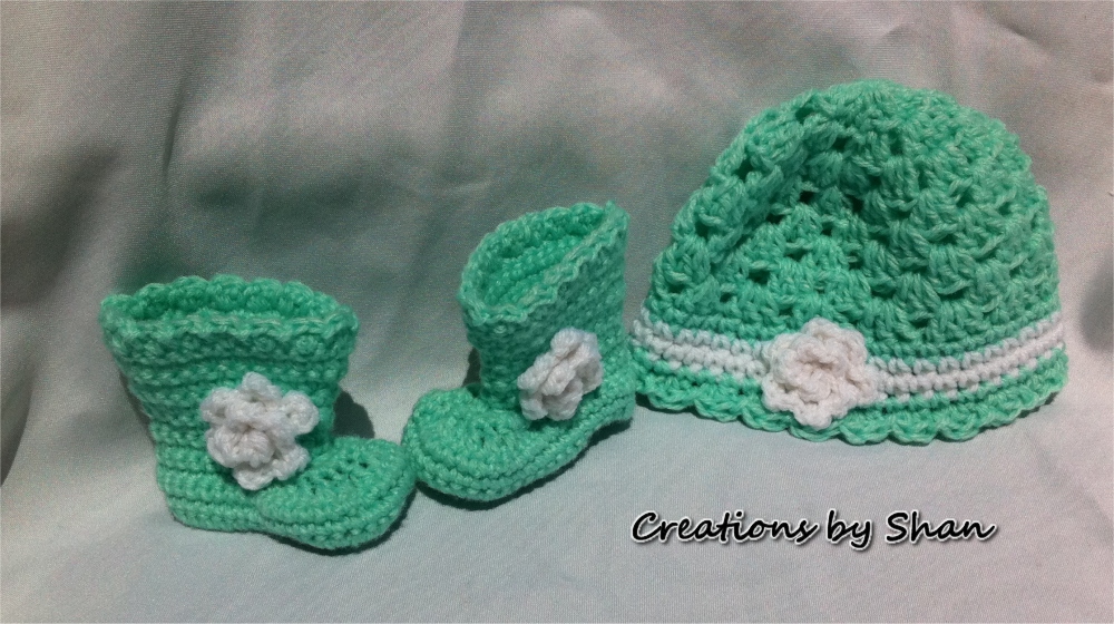0 To 3 Months Mint Green Baby Boots And Hat